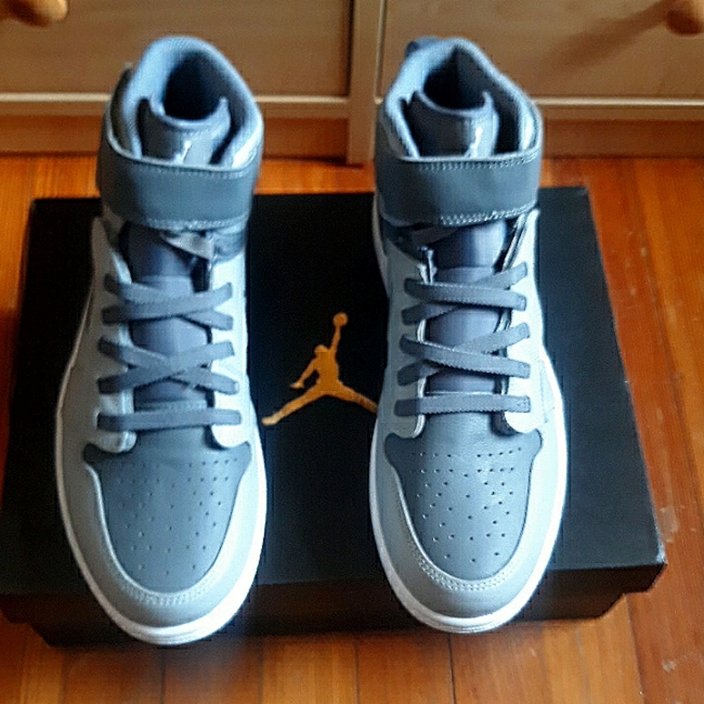 Men's Nike Air Jordan 1 Hi Flyease (Grey, 10.5)